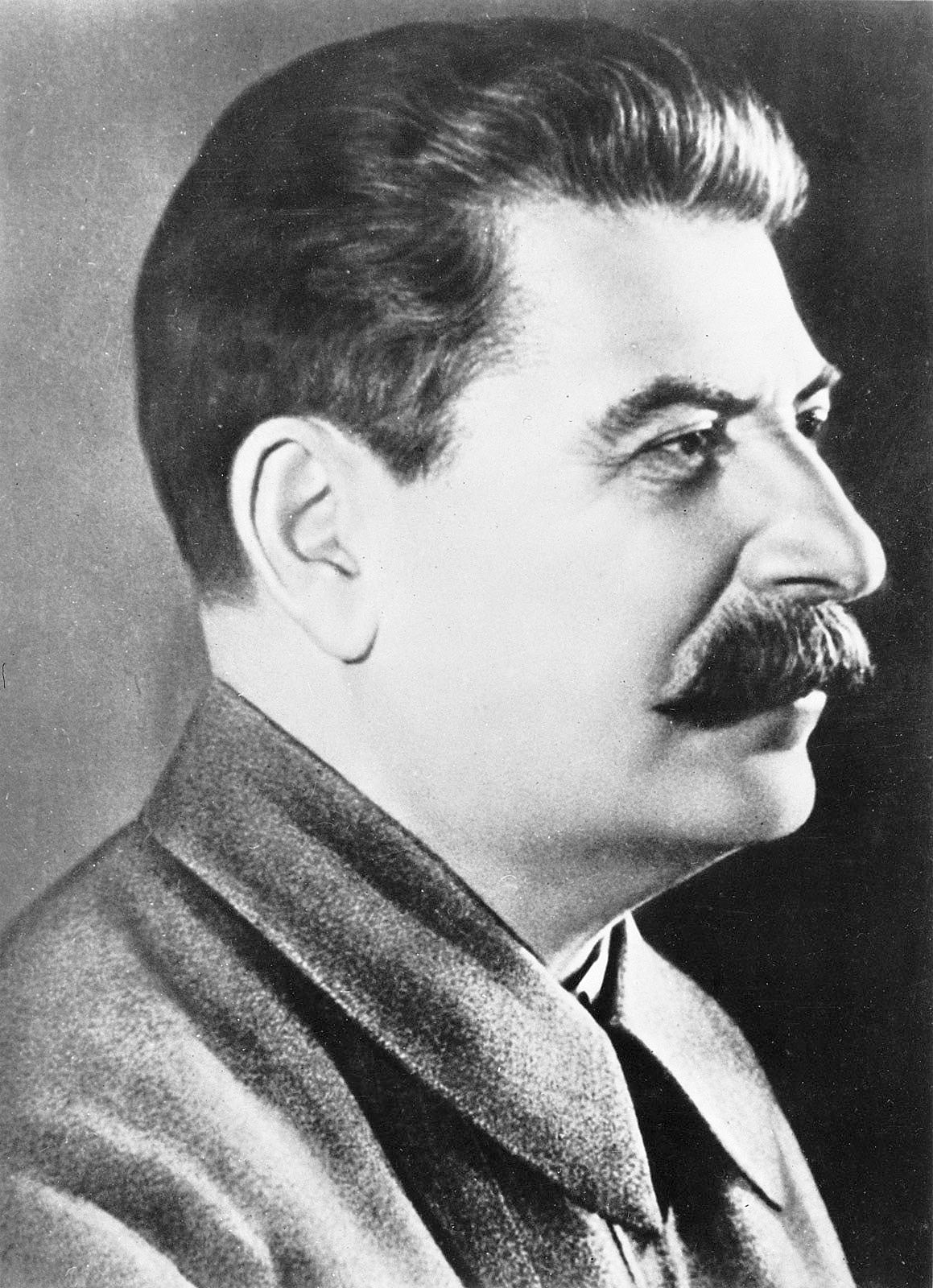 Biografiya-Iosif-Stalin-2