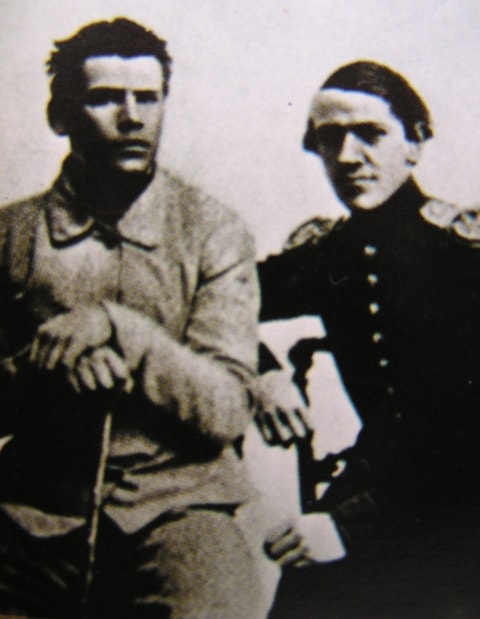 Tolstoy-i-ego-brat-Nikolay