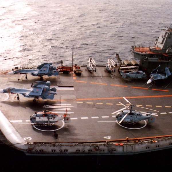 2.Ка-27ПЛ и Ка-27ПС на палубе Адм. фл. Кузн.