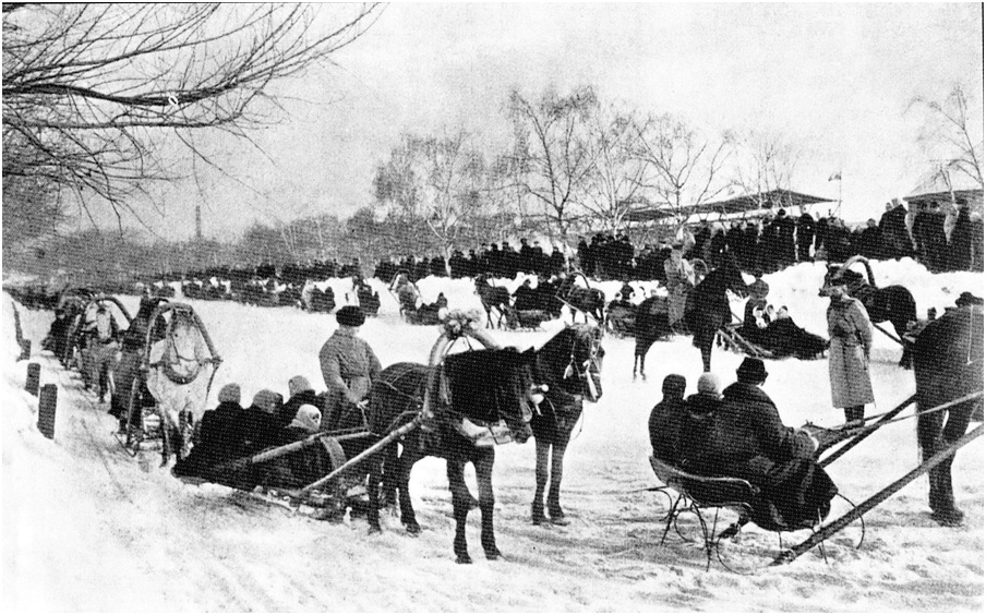 Фотография 1900-х годов. Масленичные гуляния на Девичьем поле