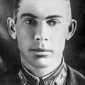 Гастелло Николай Францевич — советский военный лётчик, участник трёх войн, командир 2-й эскадрильи 207-го дальнебомбардировочного авиационного полка