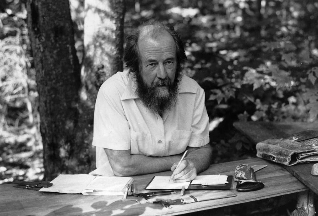 солженицын краткая биография