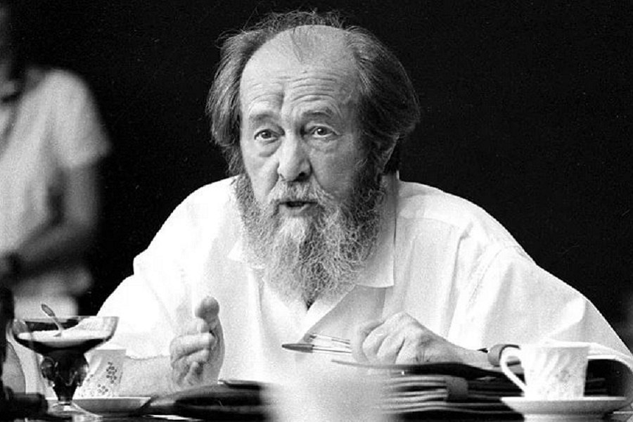 самая краткая биография солженицына