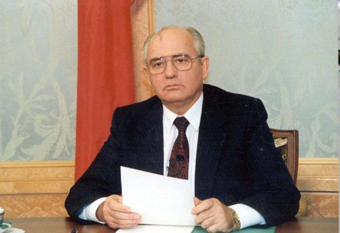 Распад СССР произошел в 1991 году