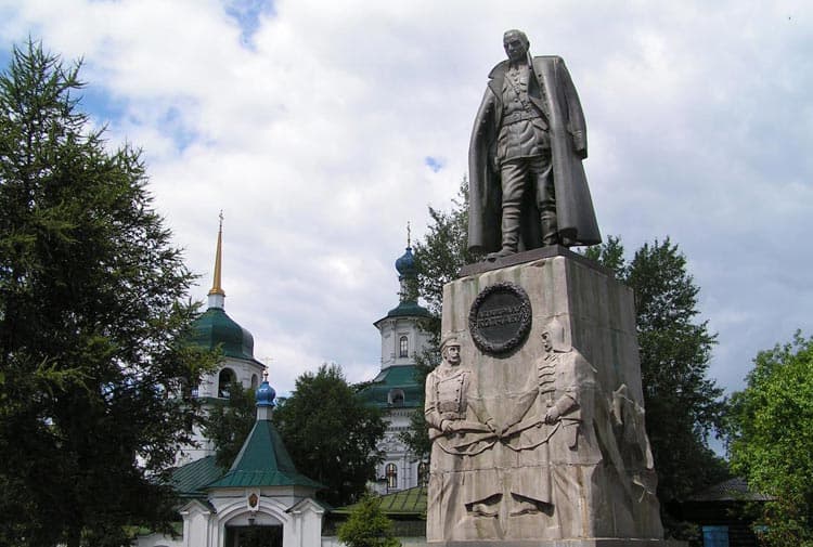 Адмирал Колчак А.В памятник