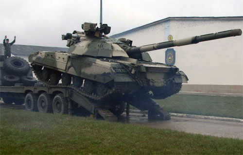 Т-64 состоял на вооружении только Советской армии, на вооружение зарубежных армий никогда не предлагался и не поставлялся