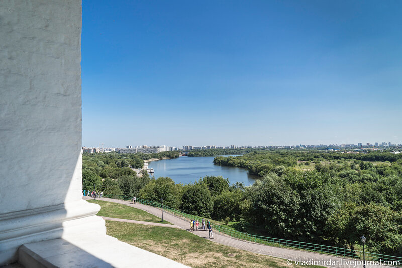 Вид на Москва-реку с галереи Церкви Вознесения Господня в Коломенском
