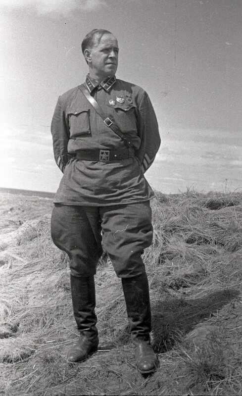 1-Комкор Г.К. Жуков на Халхин-Голе. 08.1939.jpg